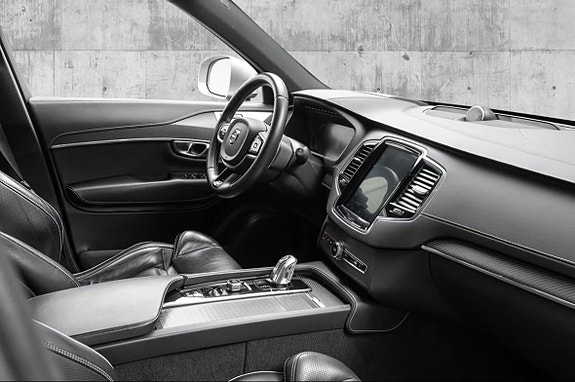 Volvo XC90 26 of 26