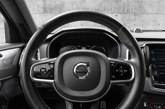 Volvo XC90 20 of 26