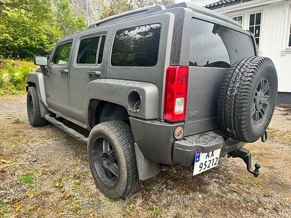 Hummer H3 3 of 14