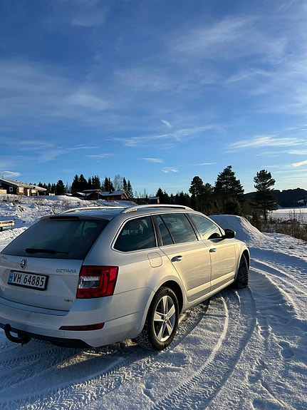 Skoda Octavia 3 of 5