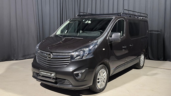 Opel Vivaro 2 of 5