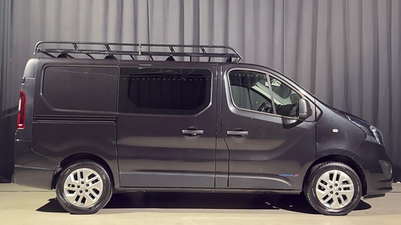 Opel Vivaro 5 of 5