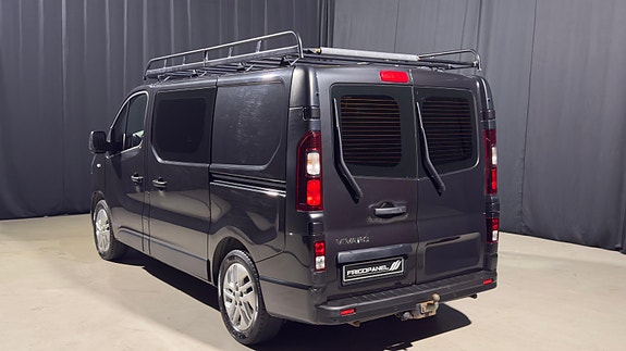 Opel Vivaro 4 of 5
