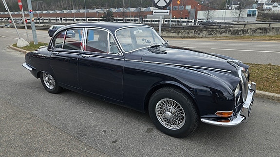 Jaguar S-TYPE 3 of 12