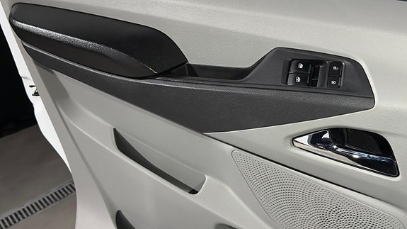 Maxus e-Deliver 9 10 of 17