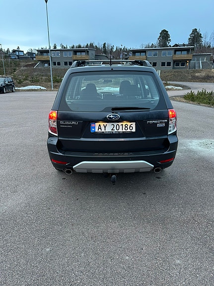 Subaru Forester 4 of 25