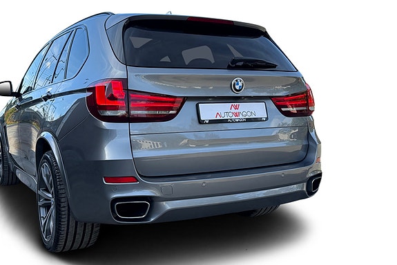 BMW X5 4 of 5