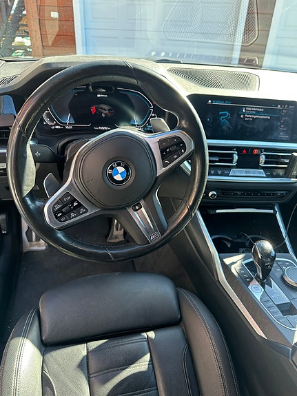 BMW 330e 14 of 27