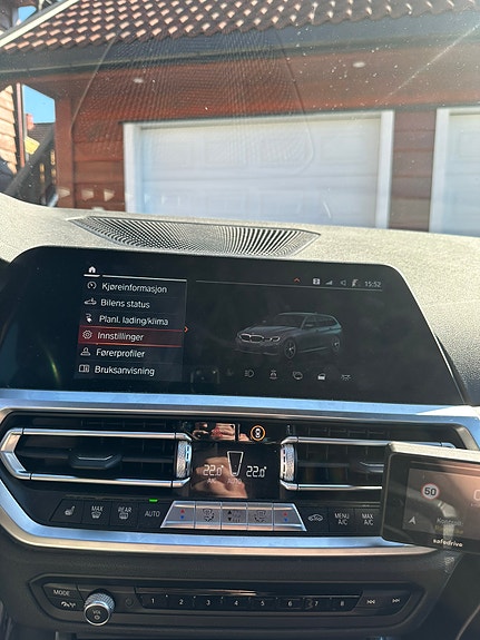 BMW 330e 17 of 27