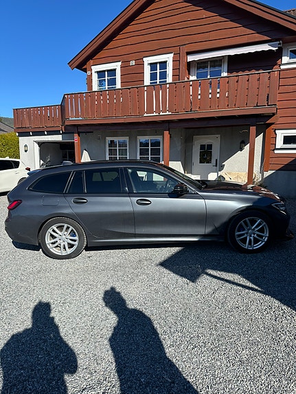 BMW 330e 6 of 27