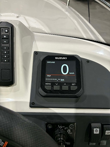 HR480BR med Suzuki DF60 9 of 16
