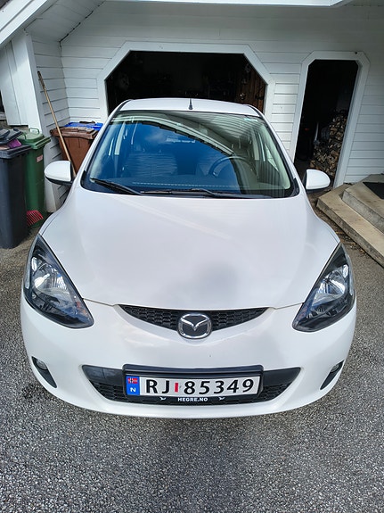 Mazda 2 5 of 5