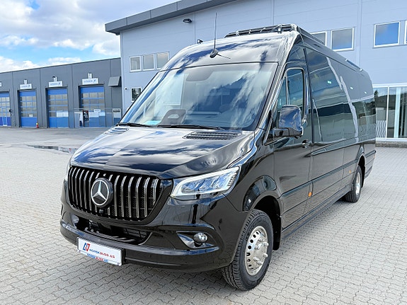 Mercedes-Benz Mercedes-Benz Sprinter 519 16+1    Godkjent for 2 rullestoler  2026 **LEVERINSKLAR**  Pris kr 1359000+mva – På lager nå!