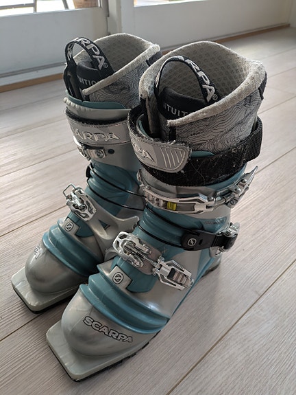 Product image 2 of 4