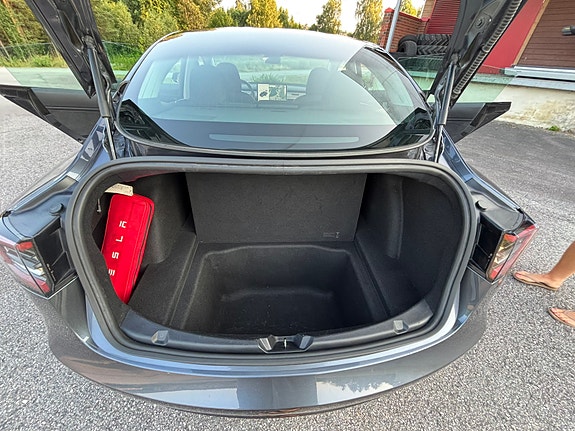 Tesla Model 3 8 of 25