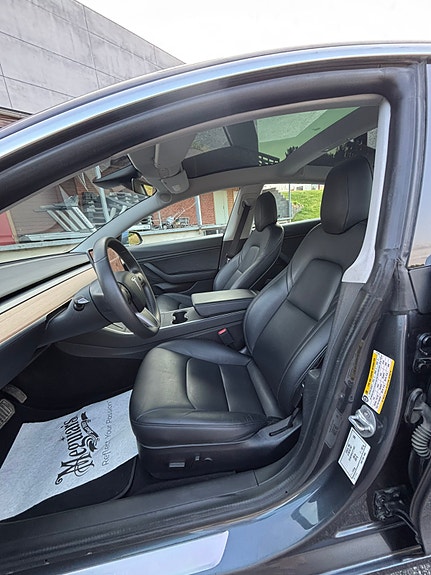 Tesla Model 3 12 of 25