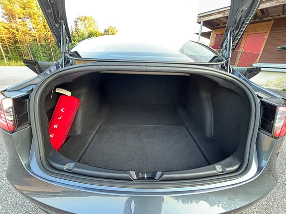 Tesla Model 3 7 of 25