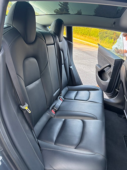 Tesla Model 3 15 of 25