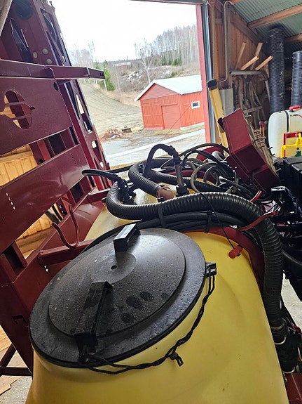 Hardi Master 1000l/15m 2004, kr 105 000,-