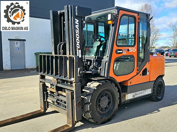 Doosan D50SC-7, 2015 Mod, Diesel Truck, 5 Tonn, Løftehøyde 4,2 meter, Triplex, 4. funksjon, Hytte.