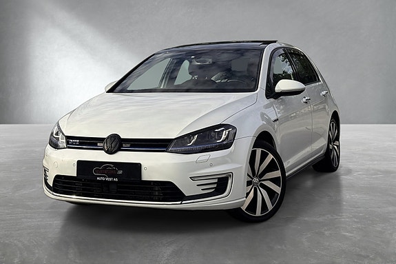 Volkswagen Golf VII 3 of 26
