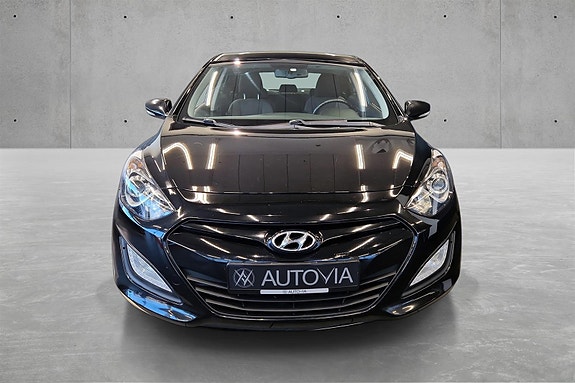Hyundai i30 2 of 5