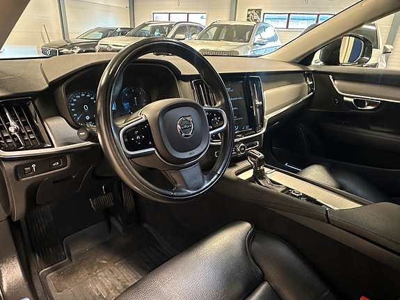 Volvo V90 Cross Country 15 of 29