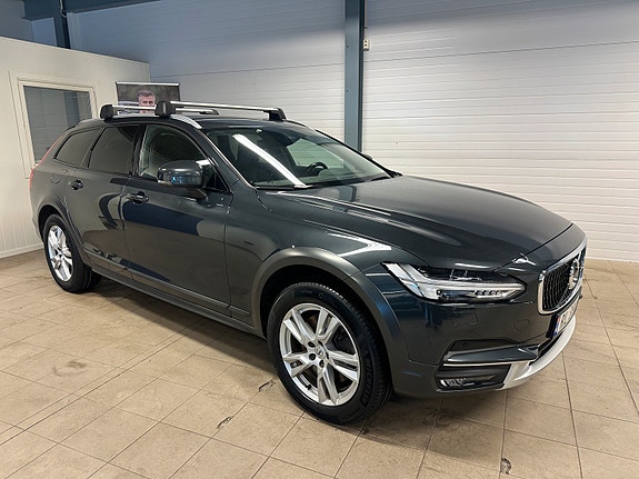 Volvo V90 Cross Country