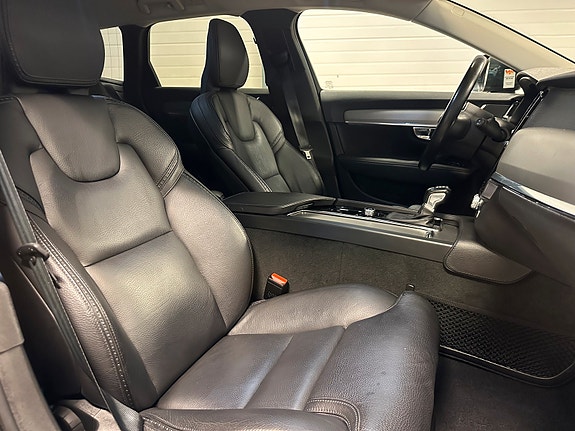 Volvo V90 Cross Country 21 of 29