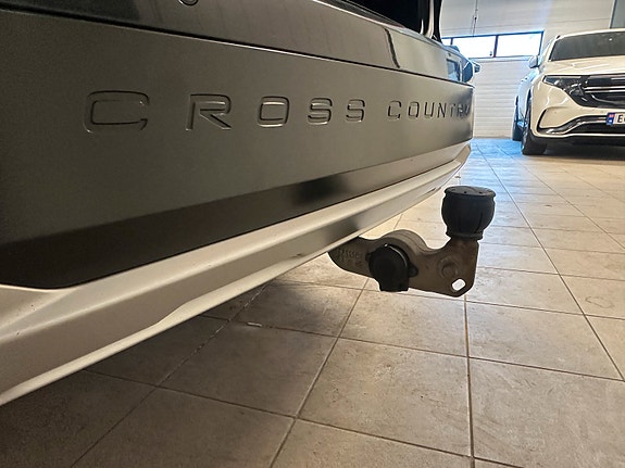 Volvo V90 Cross Country 13 of 29
