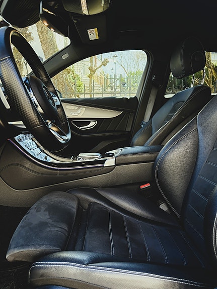 Mercedes-Benz EQC400 6 of 16