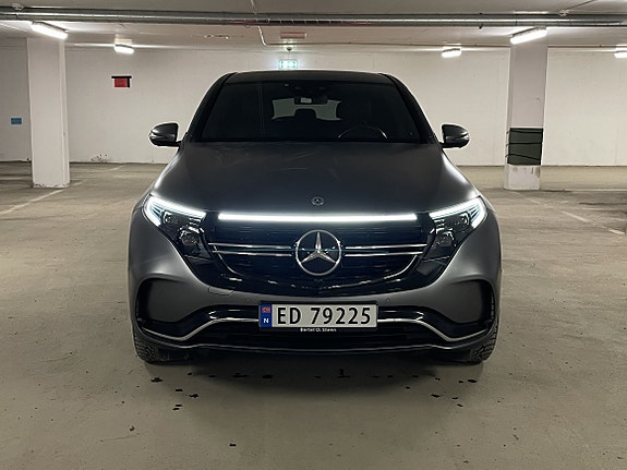 Mercedes-Benz EQC400 3 of 16