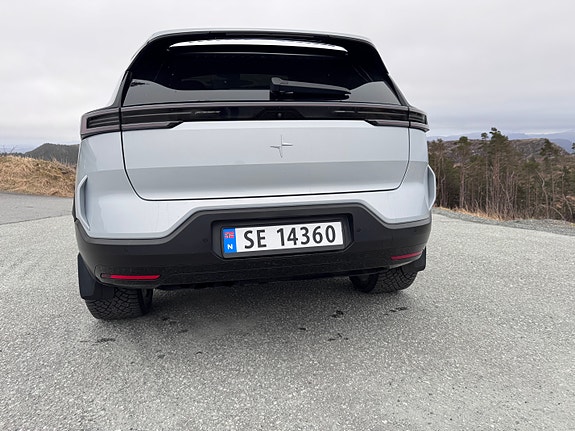 Polestar 3 7 of 19