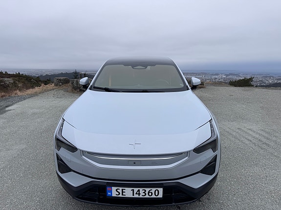 Polestar 3 2 of 19