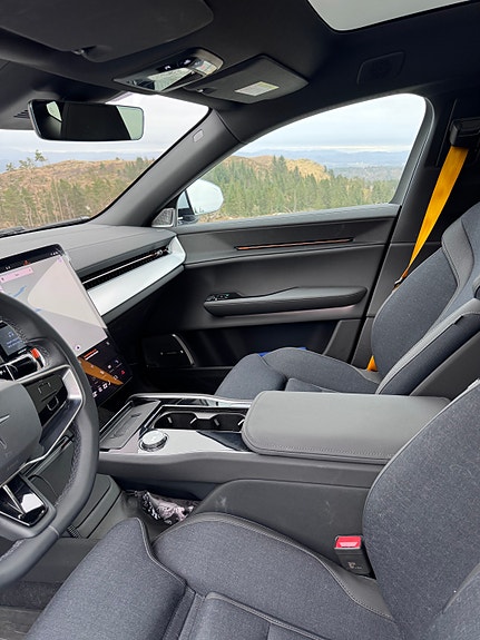Polestar 3 12 of 19