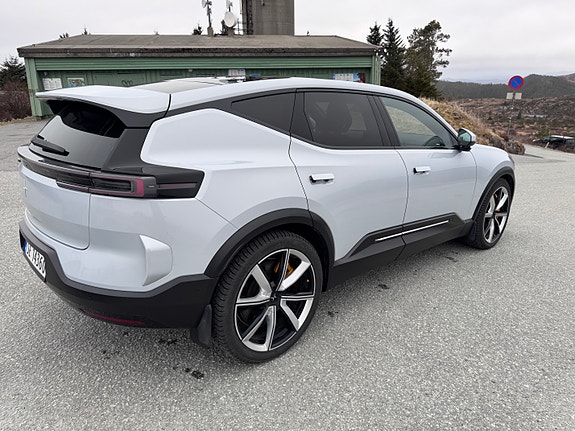 Polestar 3 6 of 19