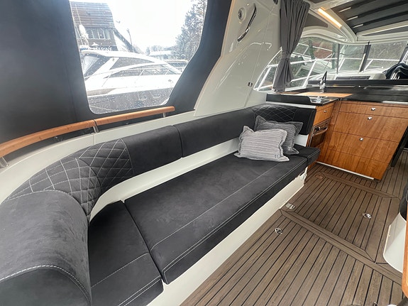 Marex 360 Cabriolet Cruiser, fullspekket, joystick, baug og hekkthruster 30 of 30