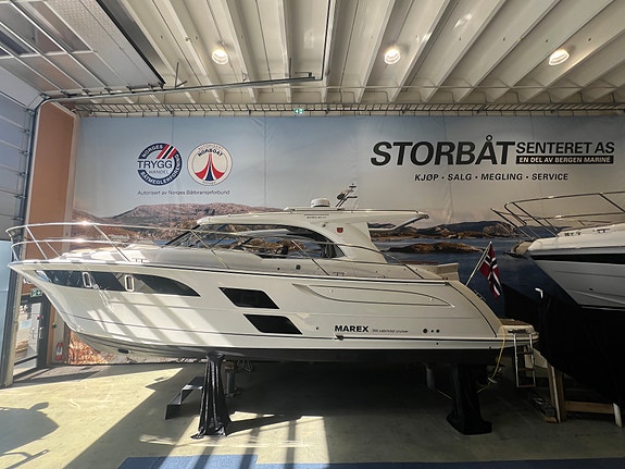 Marex 360 Cabriolet Cruiser, fullspekket, joystick, innendørs utstilt