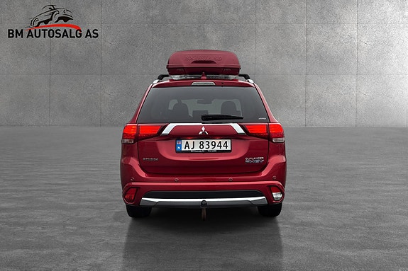 Mitsubishi Outlander 4 of 5