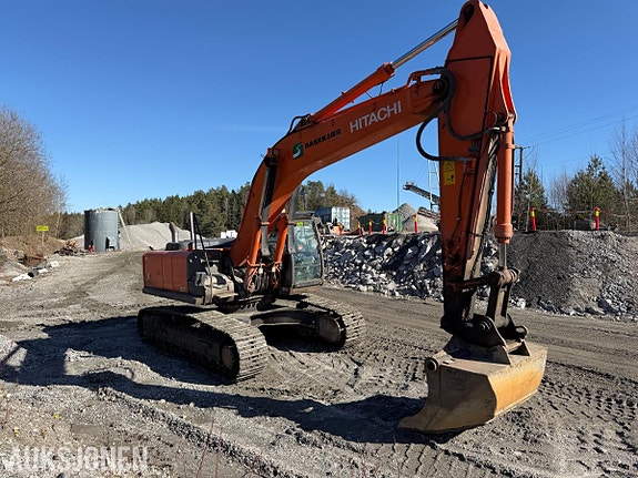 Hitachi ZX290LC-5B – 10 527T – TILTROTATOR – S70 – 2 SKUFFER – SERVICE FULGT 2 of 30