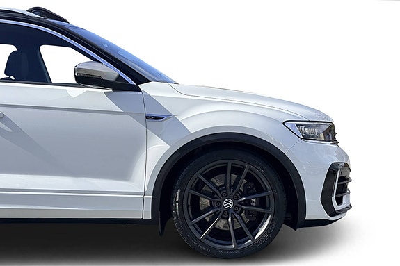 Volkswagen T-Roc 13 of 30