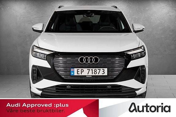 Audi Q4 e-tron 3 of 5