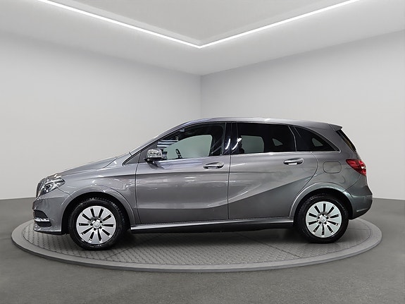 Mercedes-Benz B-Electric 4 of 5