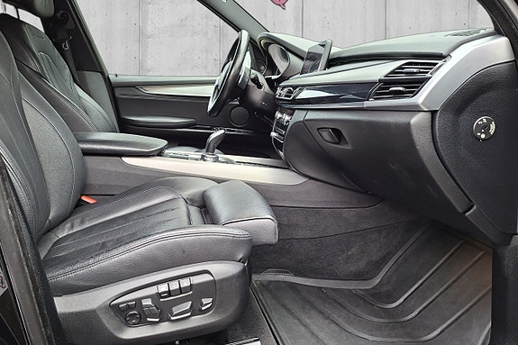 BMW X5 15 of 30