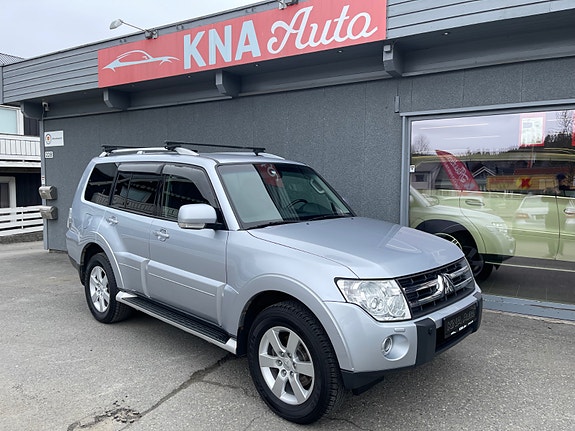 Mitsubishi Pajero 5 of 5