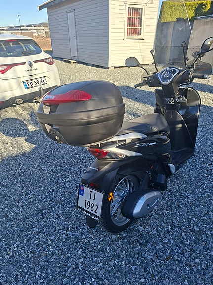 Honda SH Mode 125 6 of 10