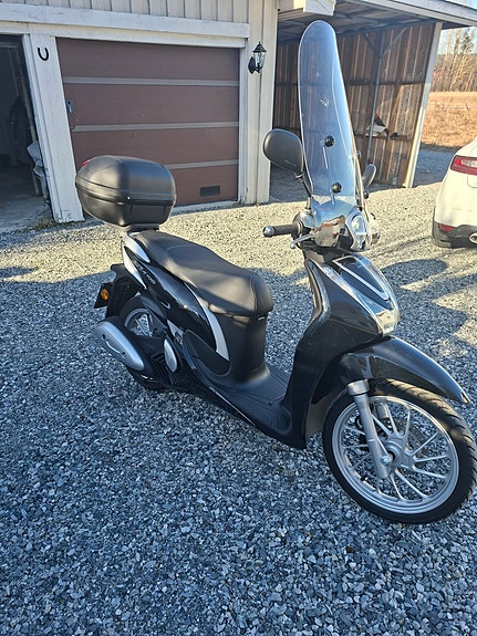 Honda SH Mode 125 3 of 10