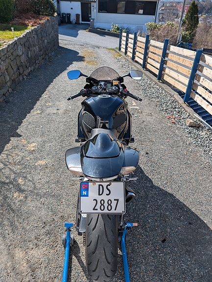 Suzuki GSX-R 750 10 of 12