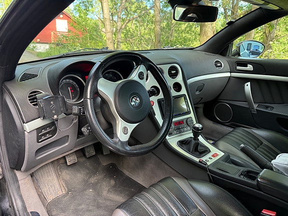 Alfa Romeo Spider 12 of 21