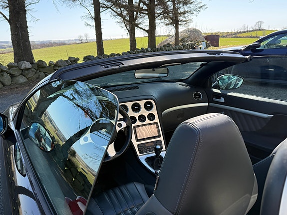 Alfa Romeo Spider 16 of 21